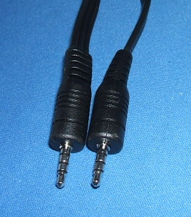 Image of 4 pole Audio/Video cable/lead for Raspberry Pi B+, 2 and 3, 4pole 3.5mm plug to 4pole 3.5mm plug, (1.8m)